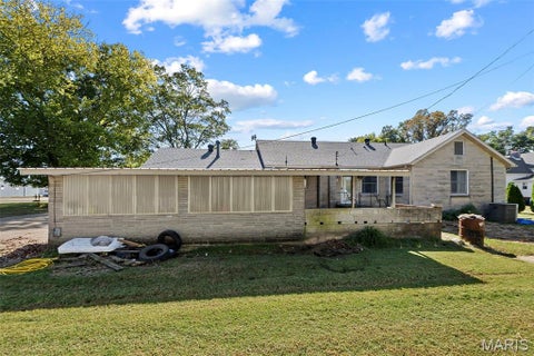 Tiny photo for 501 W Sturdivant Street, Advance, MO 63730 (MLS # 26068599)