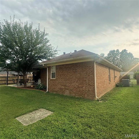 Tiny photo for 612 S Walnut Street, Kennett, MO 63857 (MLS # 26046935)
