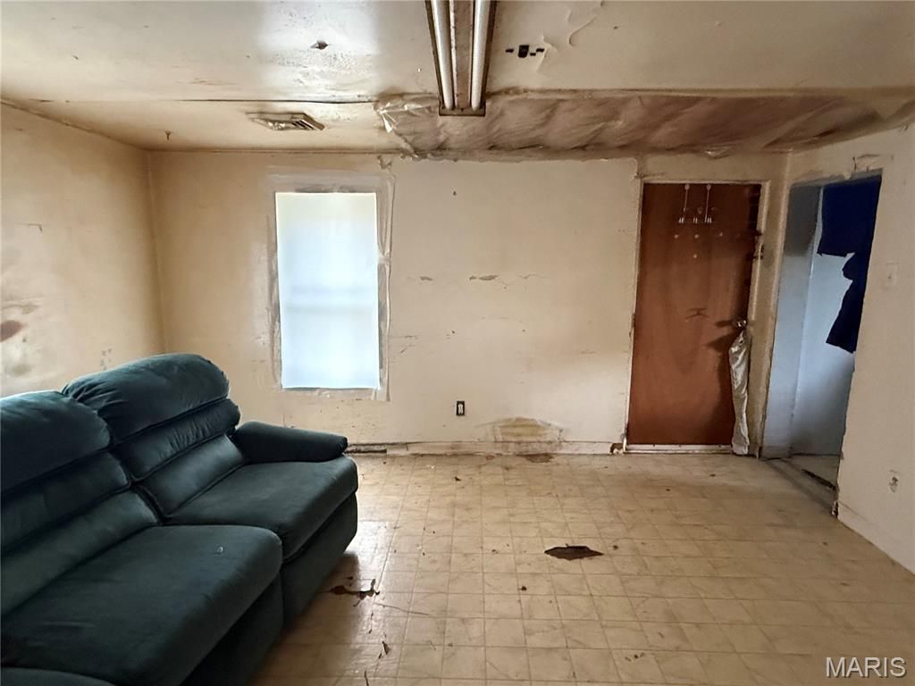 Photo of 1703 D Street, Hannibal, MO 63401 (MLS # 26019935)