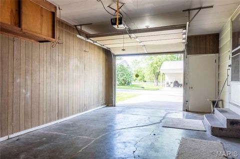 Tiny photo for 2 Garden Lane, Monroe City, MO 63456 (MLS # 26031125)