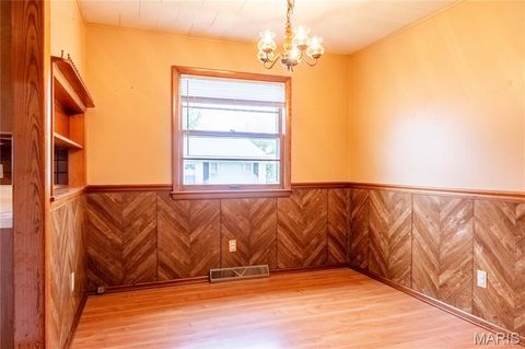 Tiny photo for 2 Garden Lane, Monroe City, MO 63456 (MLS # 26031125)