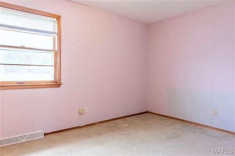 Tiny photo for 2 Garden Lane, Monroe City, MO 63456 (MLS # 26031125)