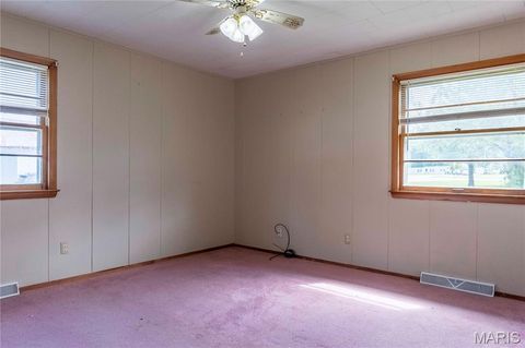 Tiny photo for 2 Garden Lane, Monroe City, MO 63456 (MLS # 26031125)
