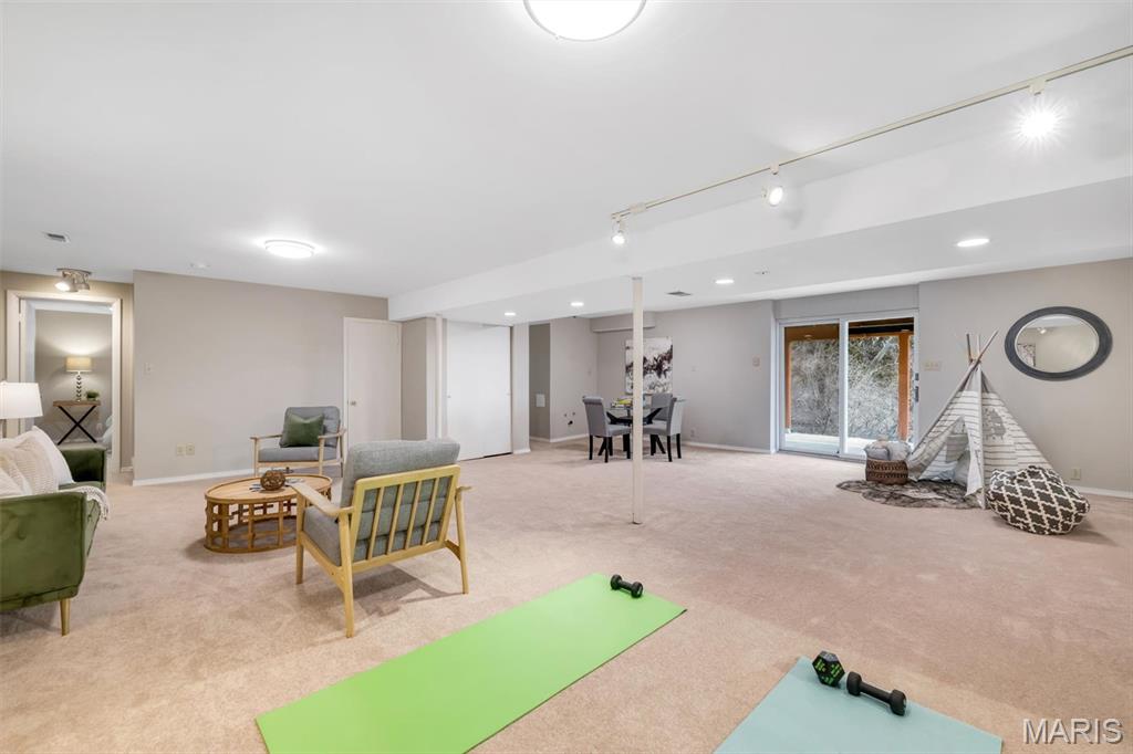 Chesterfield Hill 2 - Residential