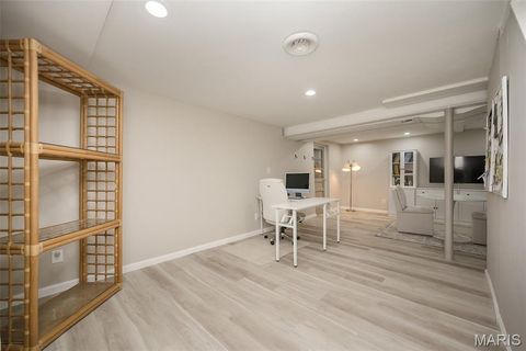 Tiny photo for 6 Pittsfield Court, Chesterfield, MO 63017 (MLS # 26011665)