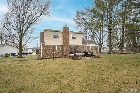 Tiny photo for 6 Pittsfield Court, Chesterfield, MO 63017 (MLS # 26011665)
