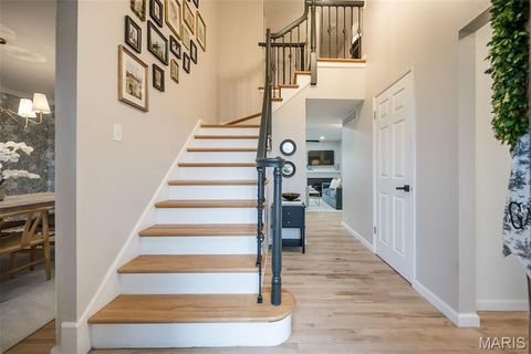 Tiny photo for 6 Pittsfield Court, Chesterfield, MO 63017 (MLS # 26011665)