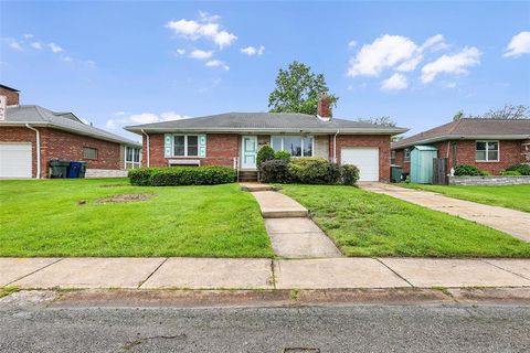 5976 Keith Place St Louis MO 63109