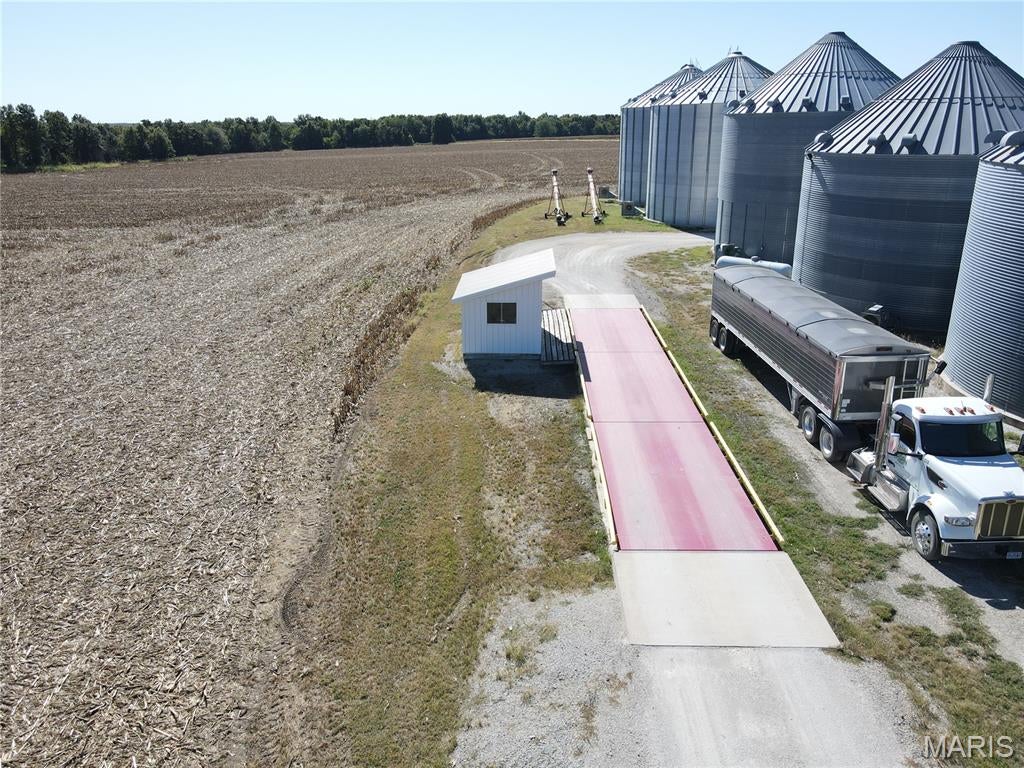 15292 County Line Road