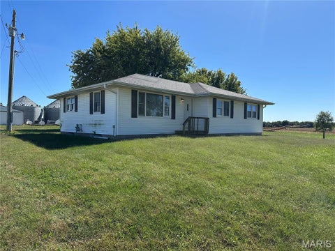 Tiny photo for 15292 County Line Road, Monroe City, MO 63456 (MLS # 26064451)