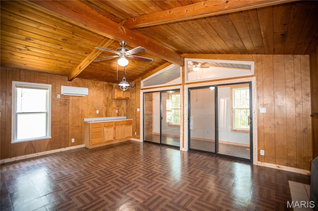 Cuba, Missouri 65453, United States, 2 Bedrooms Bedrooms, ,1 BathroomBathrooms,Residential,Pending,195904