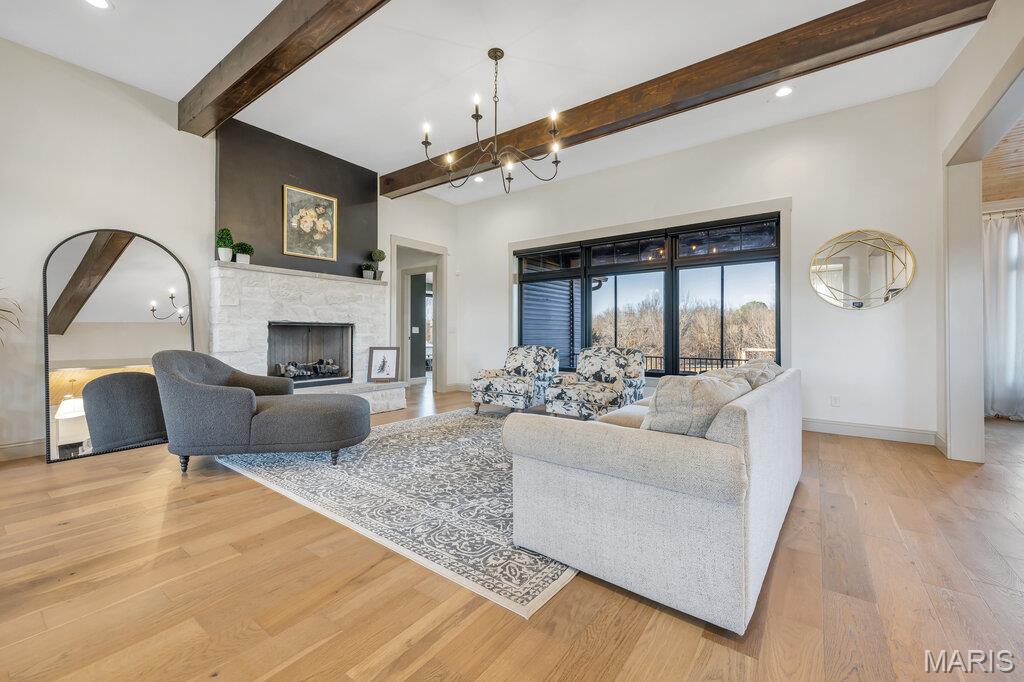 111 Kentucky Derby Drive