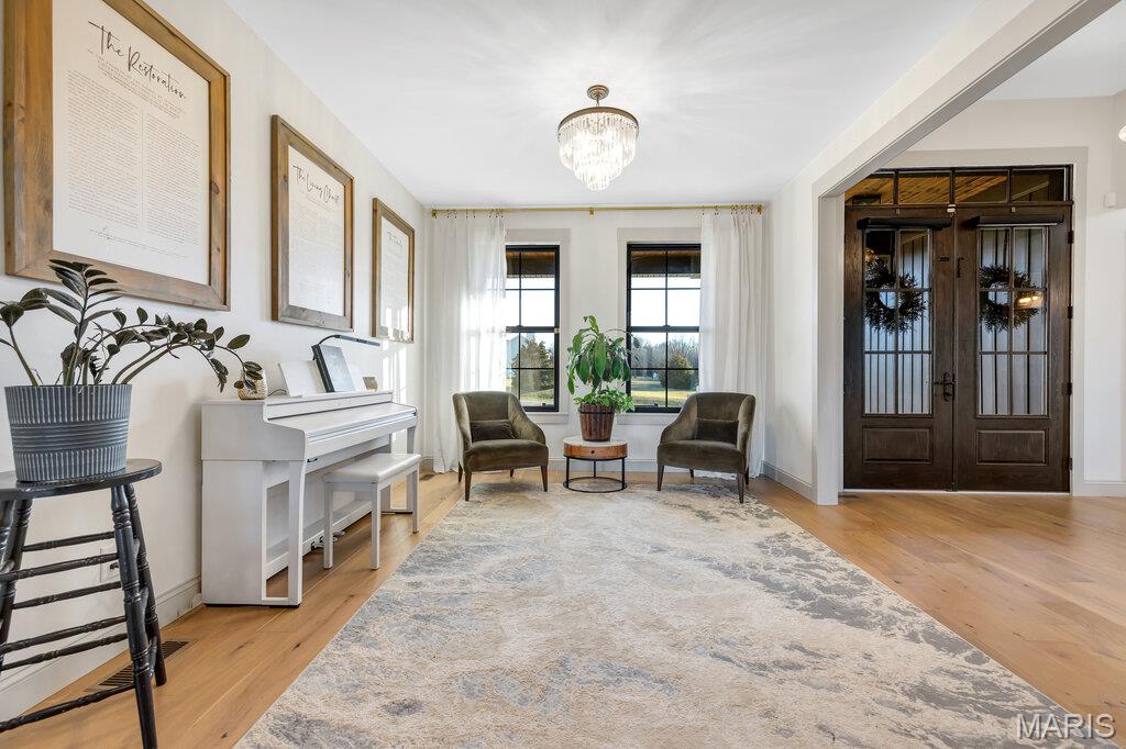 111 Kentucky Derby Drive