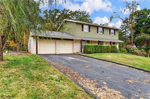 Tiny photo for 451 Wildwood Parkway, Ballwin, MO 63011 (MLS # 26069184)