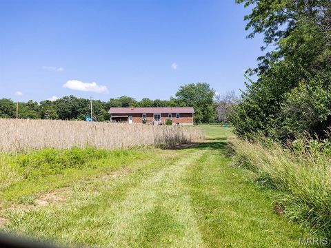 Tiny photo for 14816 Highway UU, Bowling Green, MO 63334 (MLS # 25043163)