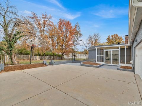 Tiny photo for 828 Windmill Drive, Ballwin, MO 63011 (MLS # 25075250)