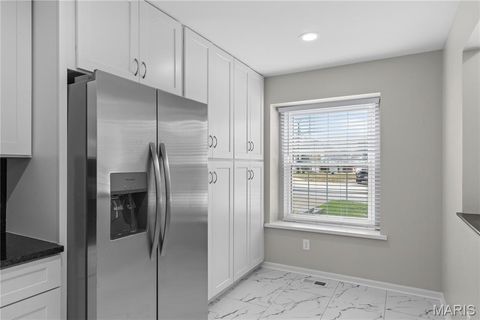 Tiny photo for 178 Cascade Circle Drive, Ballwin, MO 63021 (MLS # 25078177)