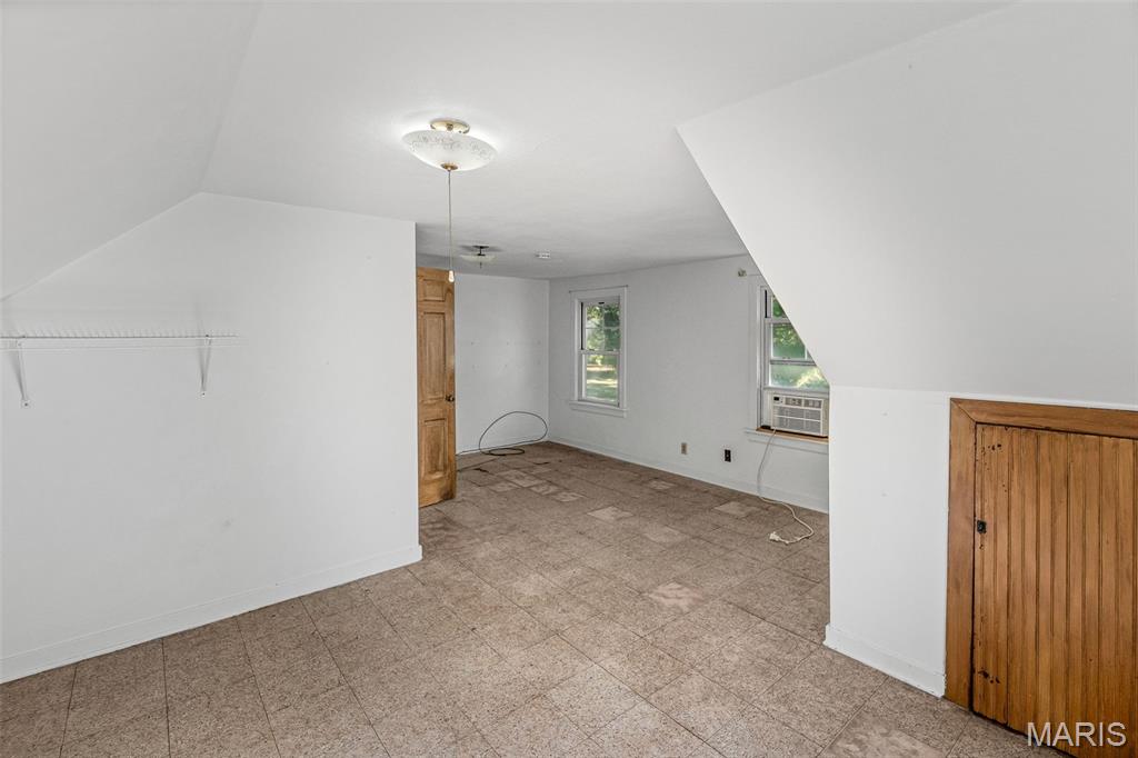 Caseyville, Illinois 62232, United States, 2 Bedrooms Bedrooms, ,1 BathroomBathrooms,Residential,Active,231109