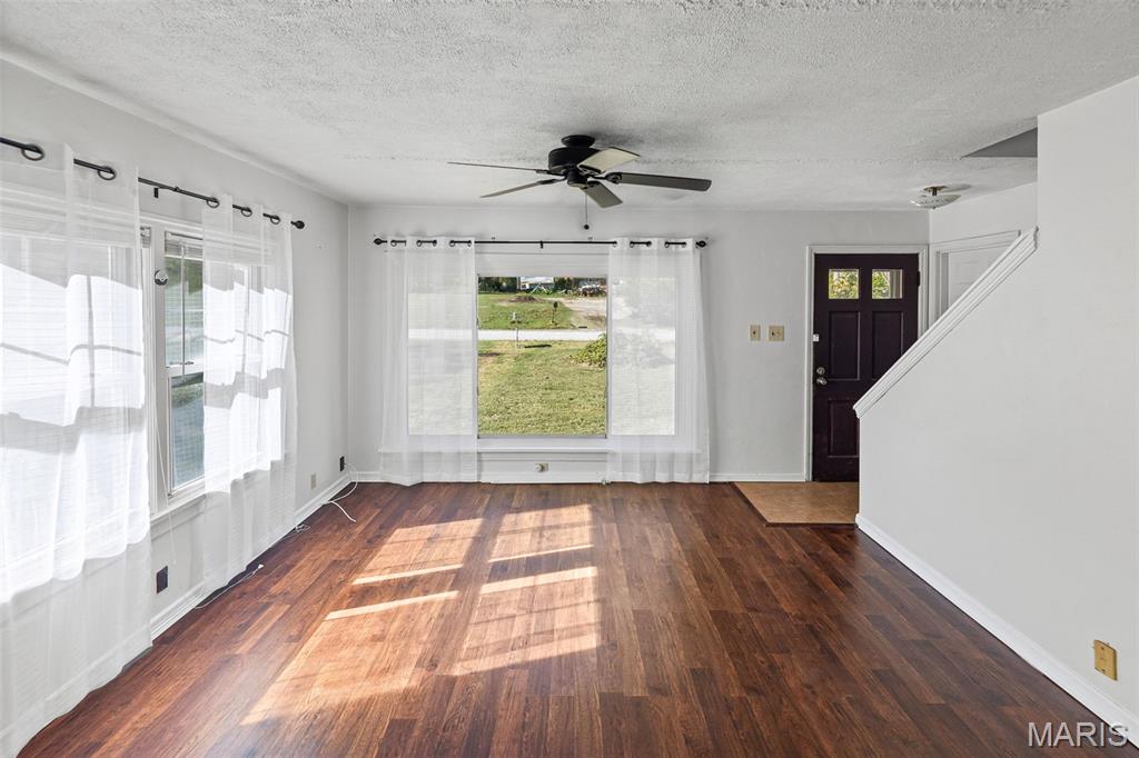 Caseyville, Illinois 62232, United States, 2 Bedrooms Bedrooms, ,1 BathroomBathrooms,Residential,Active,231109