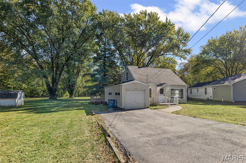 Caseyville, Illinois 62232, United States, 2 Bedrooms Bedrooms, ,1 BathroomBathrooms,Residential,Active,231109