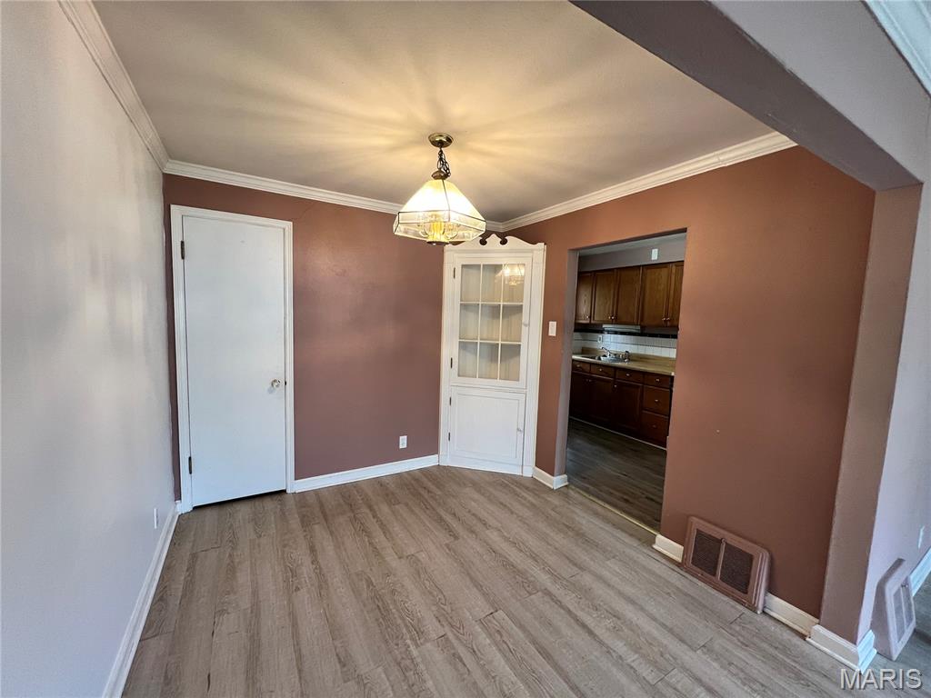 Bissell Hills 6 - Residential Lease