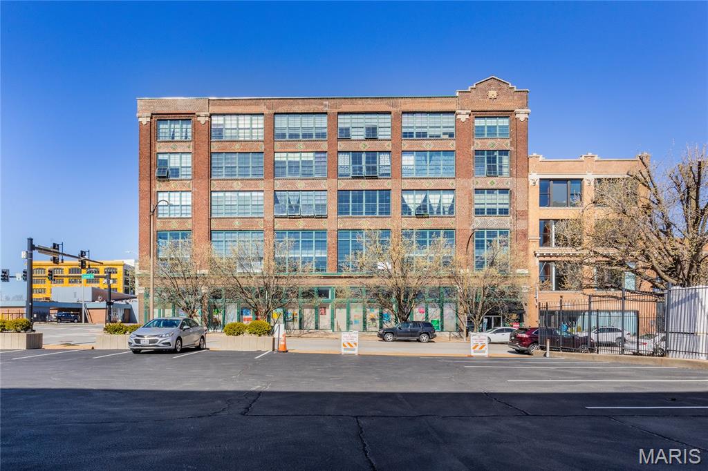2323 Locust Street 411