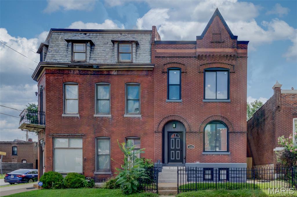 Photo 1 of 38 — 3504 Illinois Avenue, St Louis, MO 63118