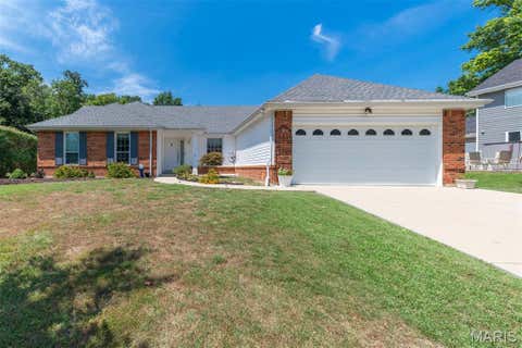 Photo of 765 Spring Hill Farm Drive, Ballwin, MO 63021 (MLS # 26049173)