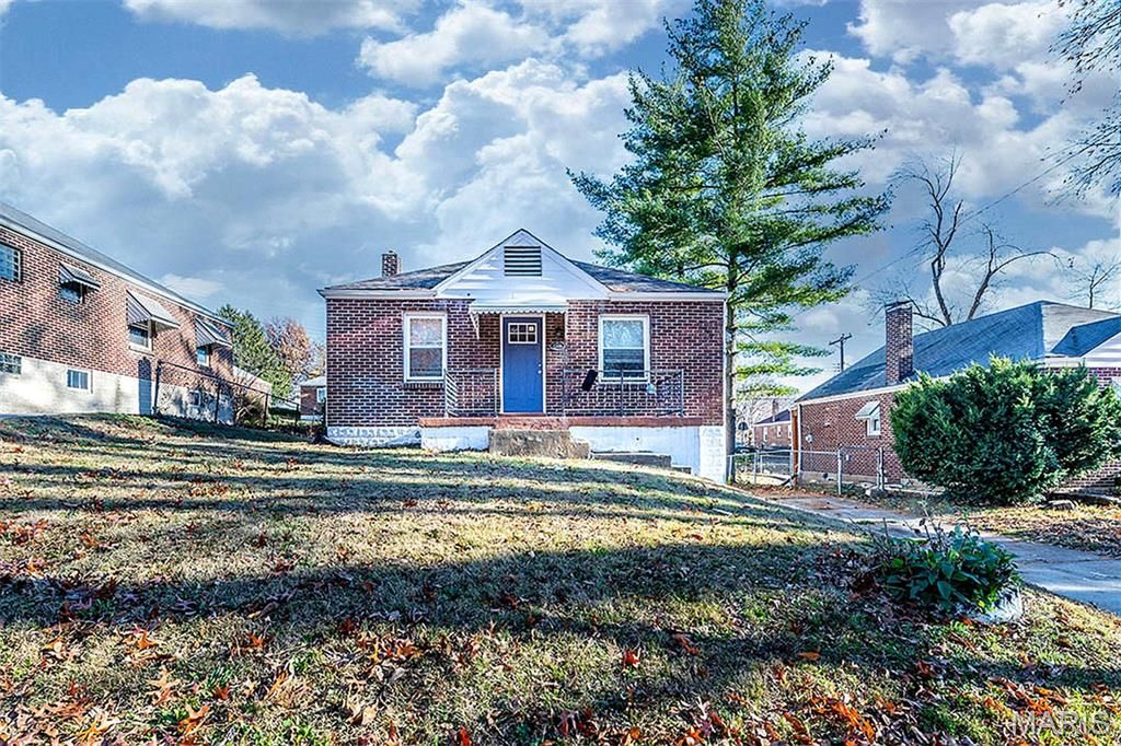 Photo of 5306 Fletcher Street, Jennings, MO 63136 (MLS # 25079182)