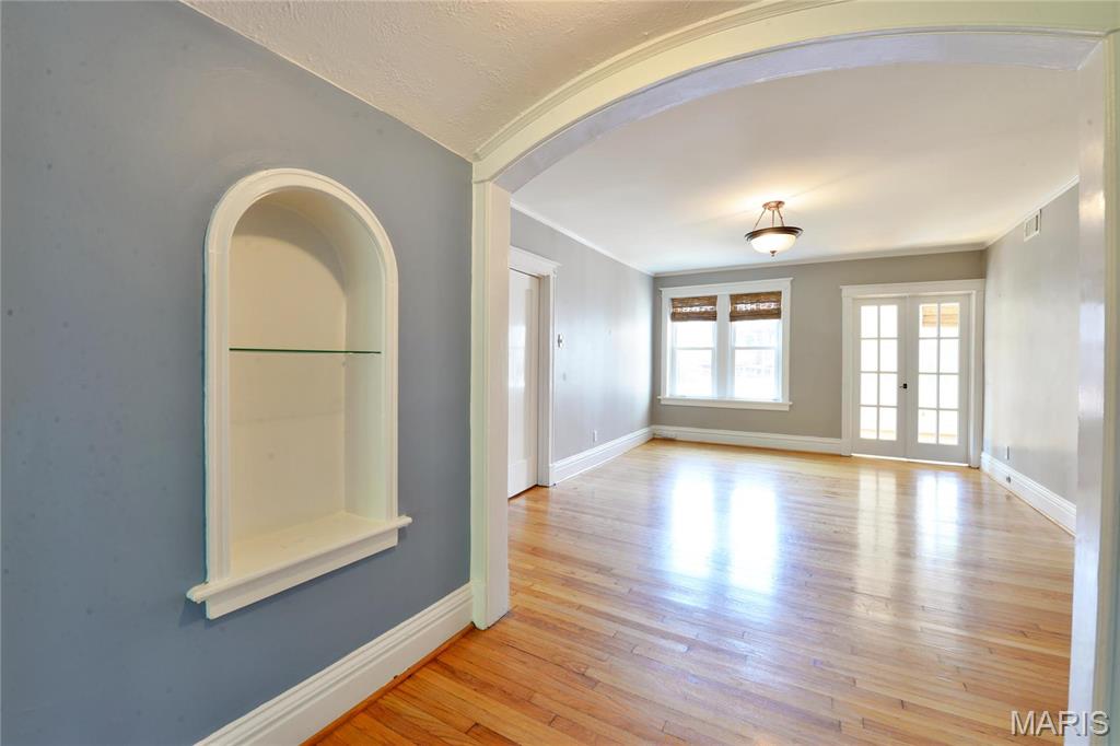 6318 South Rosebury Condo - Residential Lease