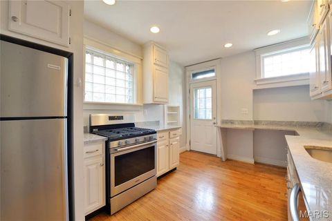 Tiny photo for 6318 S Rosebury Avenue #B, St Louis, MO 63105 (MLS # 26031182)