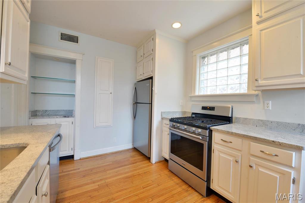 6318 South Rosebury Condo - Residential Lease