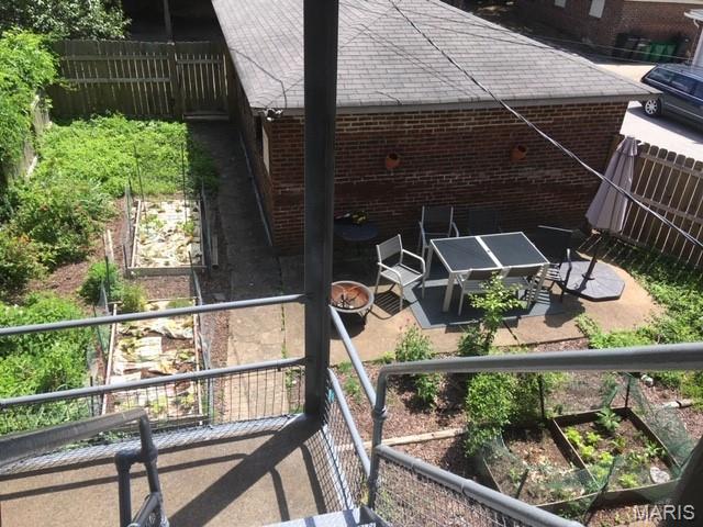 6318 South Rosebury Condo - Residential Lease