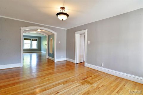 Tiny photo for 6318 S Rosebury Avenue #B, St Louis, MO 63105 (MLS # 26031182)