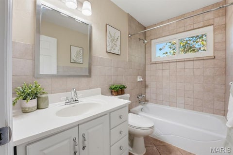 Tiny photo for 257 Treasure Cove, Ballwin, MO 63021 (MLS # 26063408)