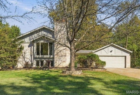 Photo of 257 Treasure Cove, Ballwin, MO 63021 (MLS # 26063408)