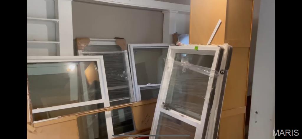 West Walnut Manor - Residential