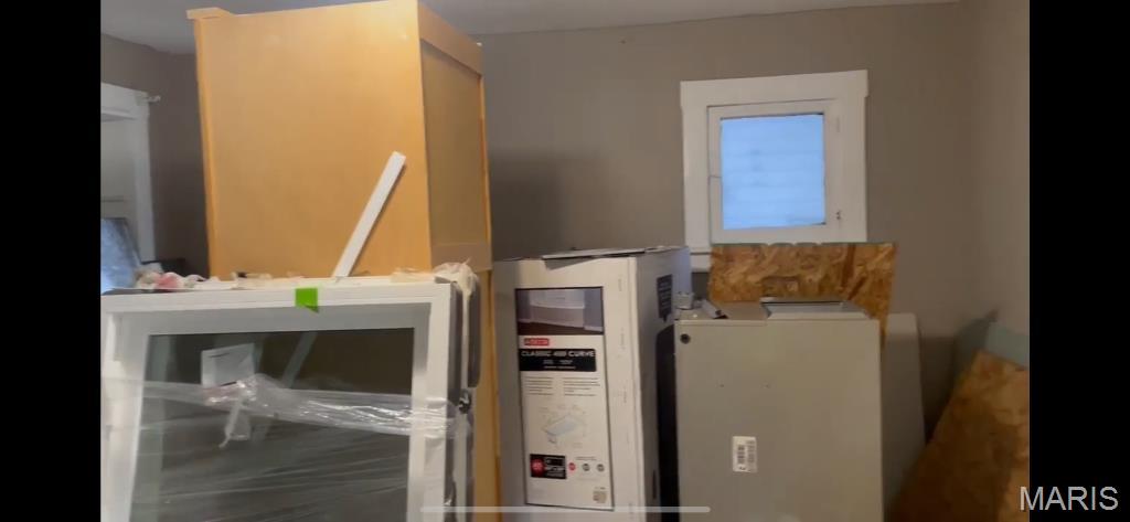 West Walnut Manor - Residential