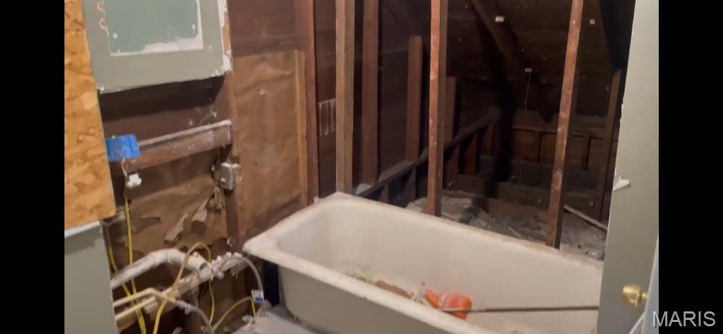 West Walnut Manor - Residential