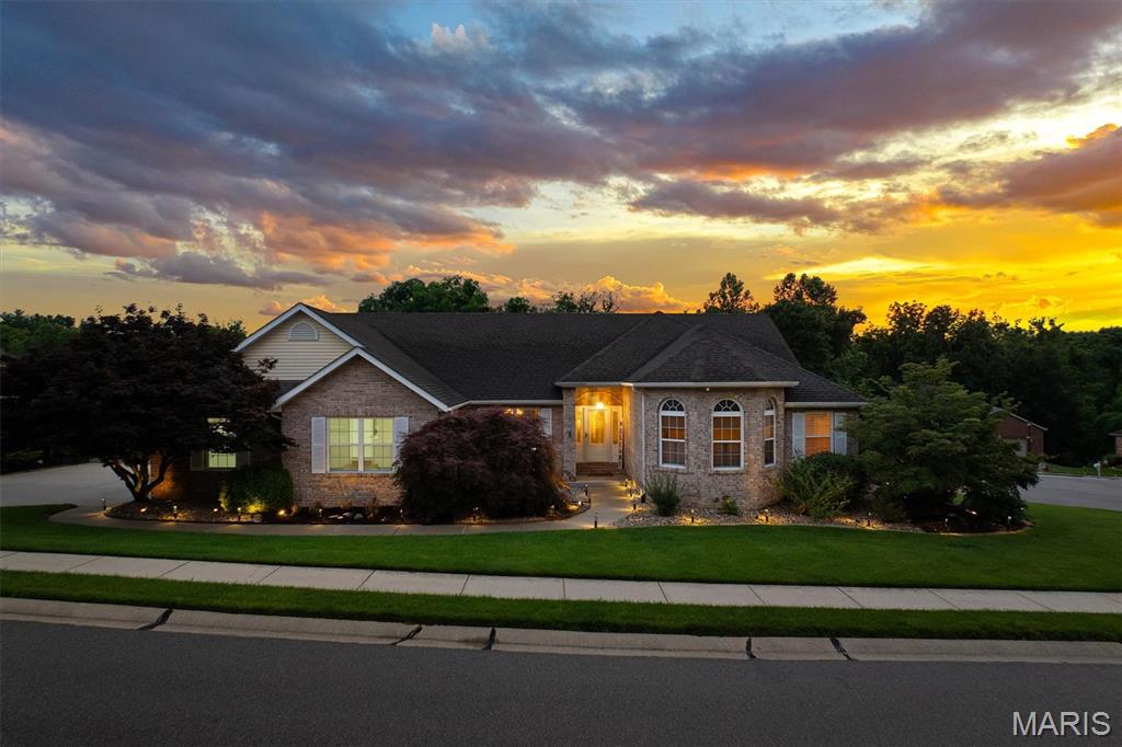 Photo 1 of 59 — 123 Kingsbrooke Boulevard, Glen Carbon, IL 62034