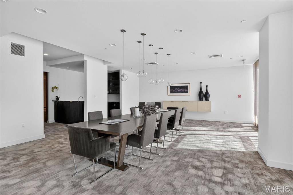 4545 Lindell - Residential