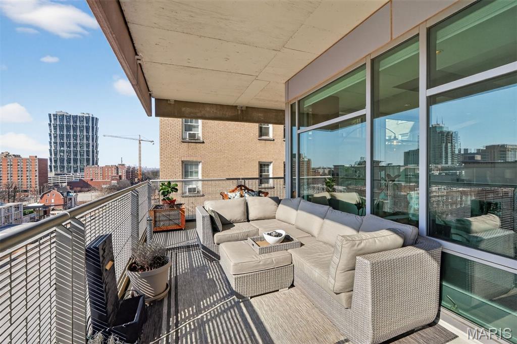 4545 Lindell - Residential