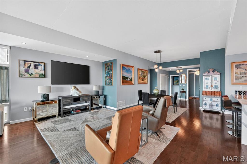 4545 Lindell - Residential