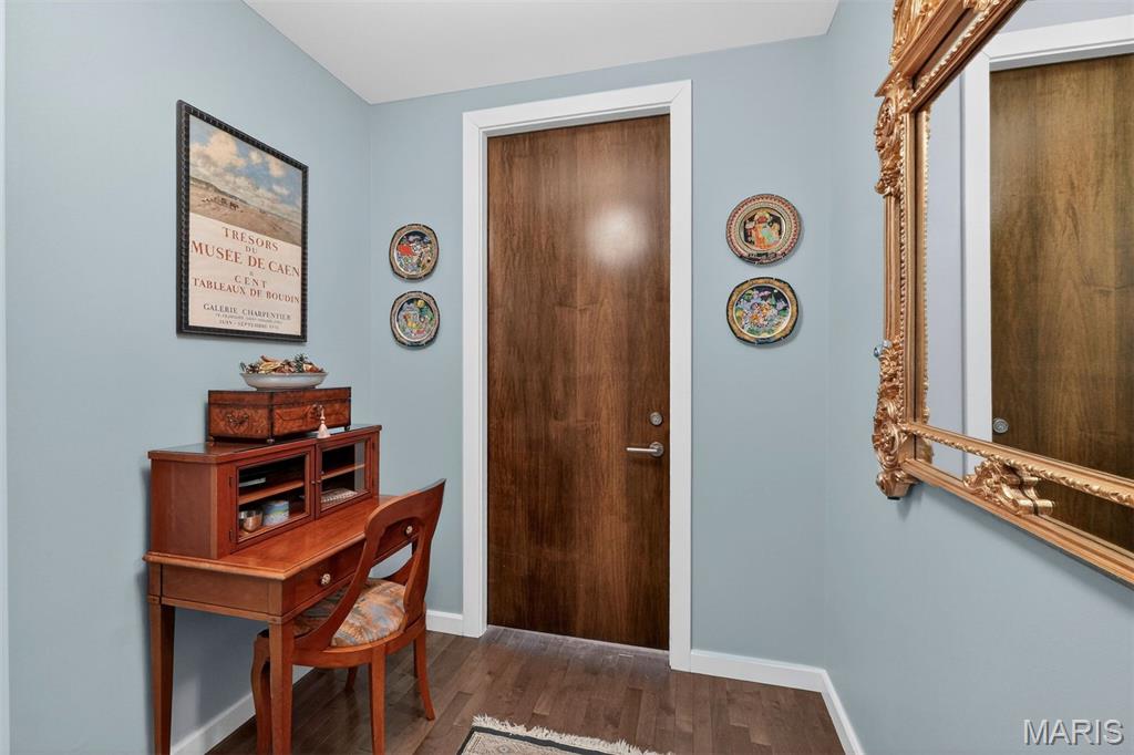 4545 Lindell - Residential