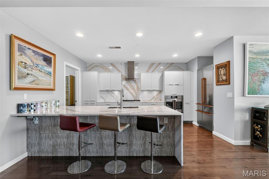 4545 Lindell - Residential