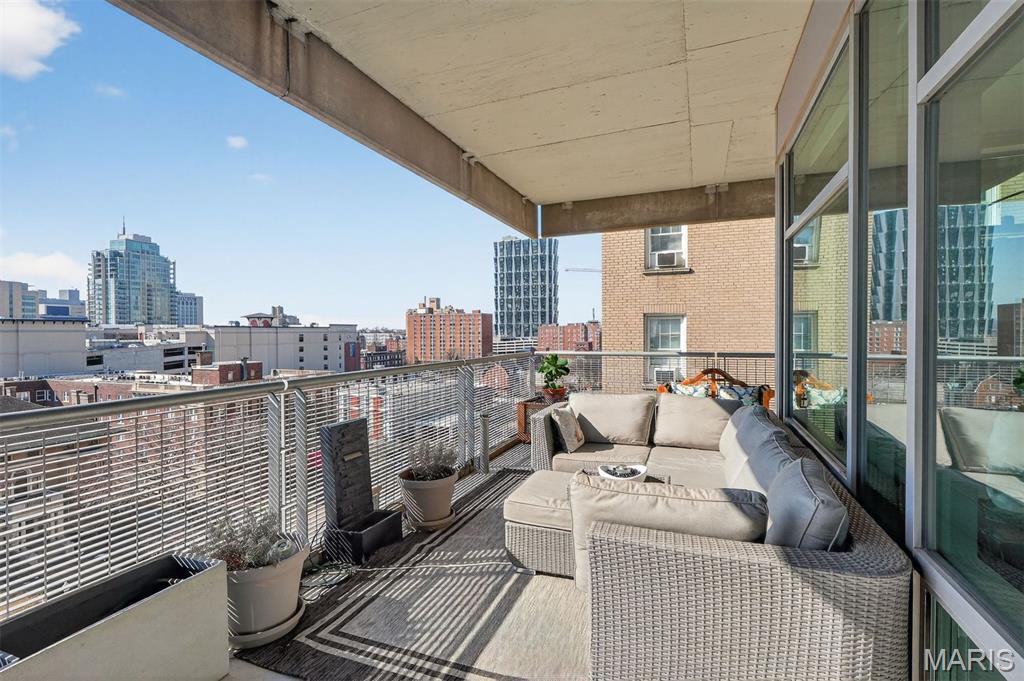 4545 Lindell - Residential