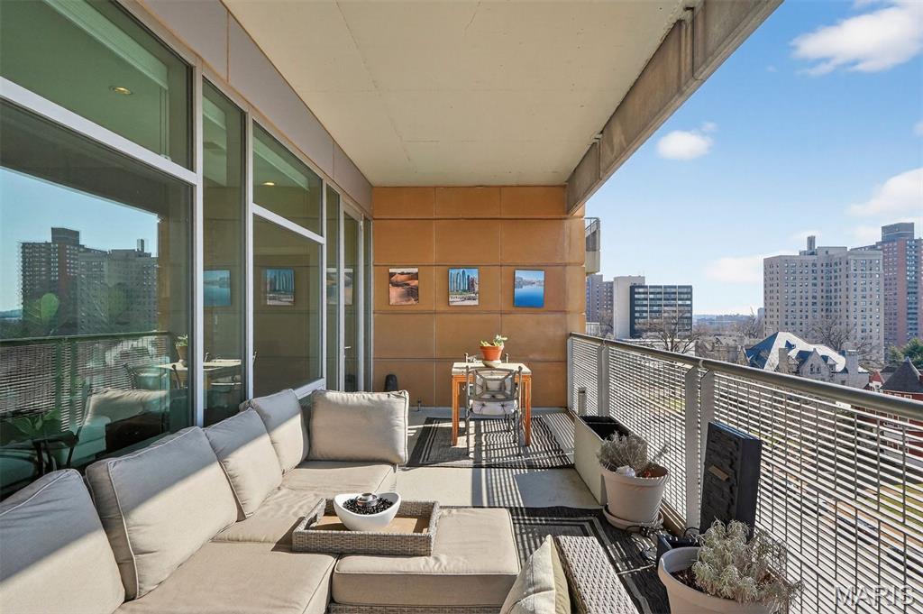 4545 Lindell - Residential