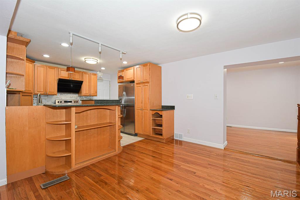 Wir-Don Meadows - Residential Lease