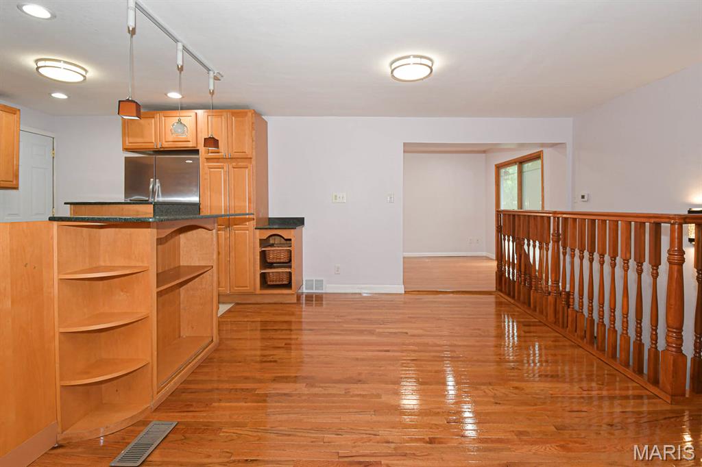 Wir-Don Meadows - Residential Lease