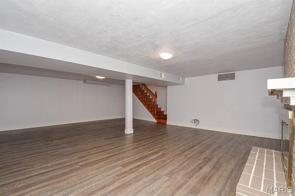 Wir-Don Meadows - Residential Lease